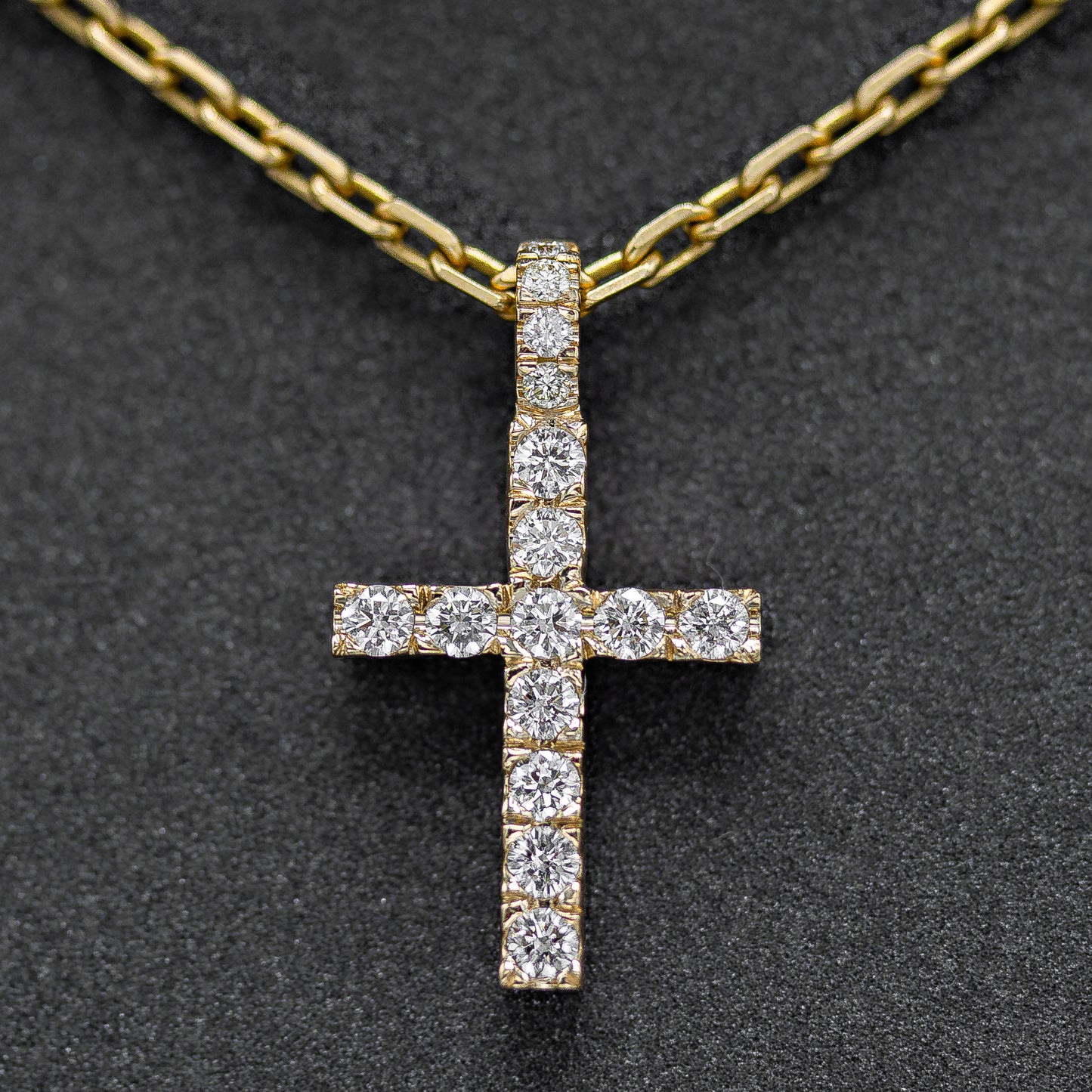 Pico Diamond Cross